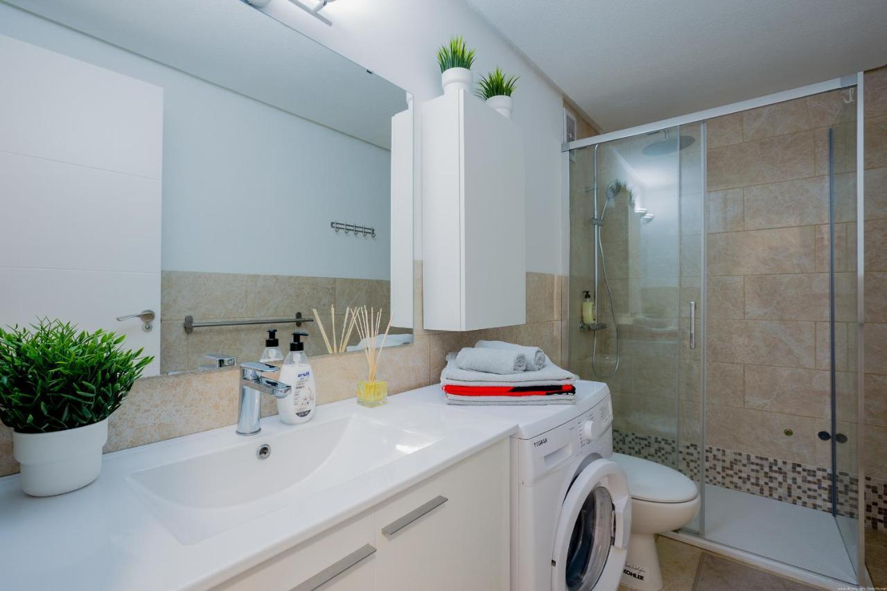 Bright & Stylish Apartment In Chipeque, Los Cristianos Arona  Bagian luar foto