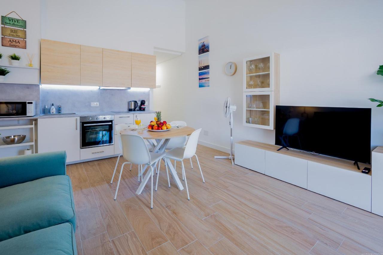 Bright & Stylish Apartment In Chipeque, Los Cristianos Arona  Bagian luar foto