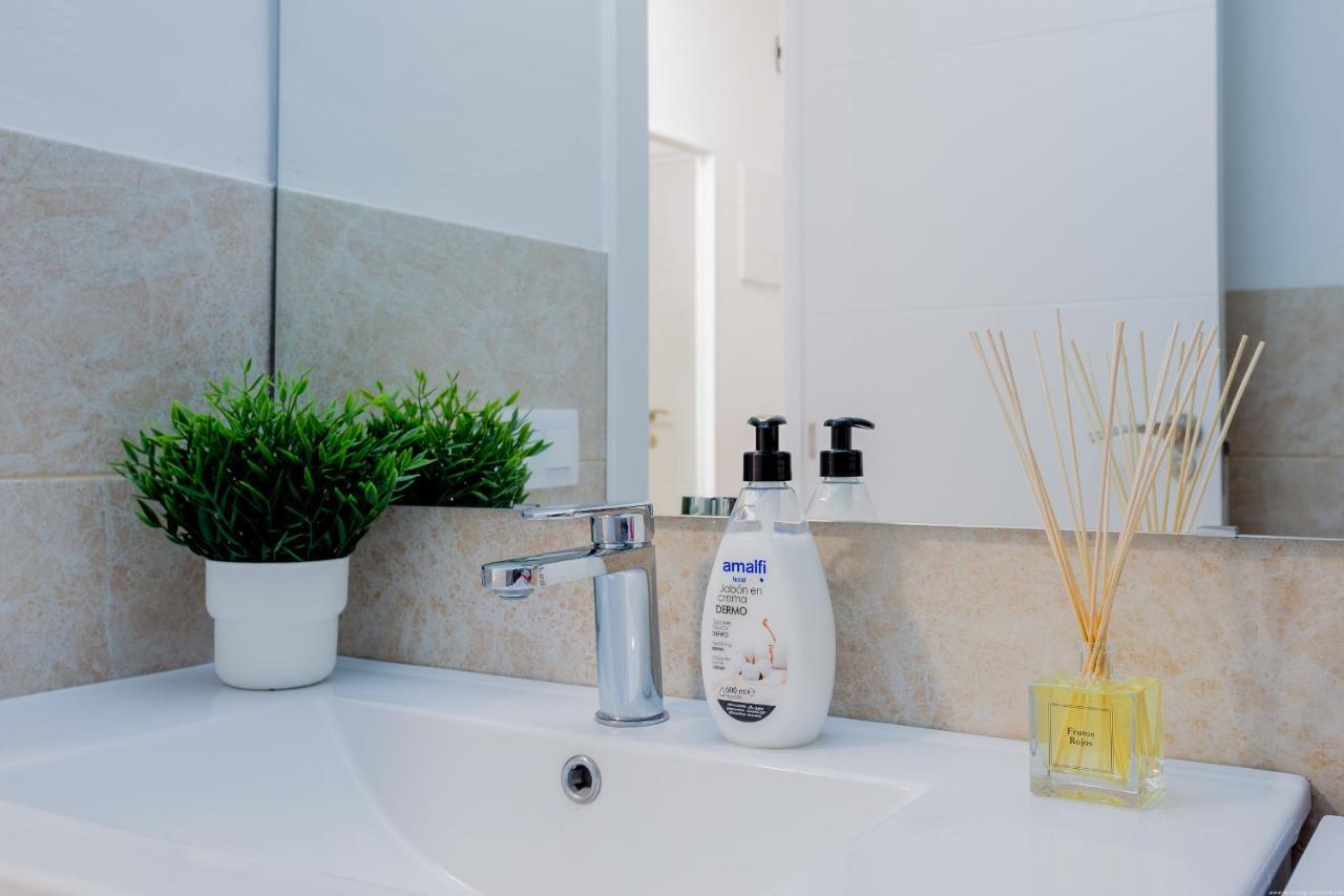 Bright & Stylish Apartment In Chipeque, Los Cristianos Arona  Bagian luar foto